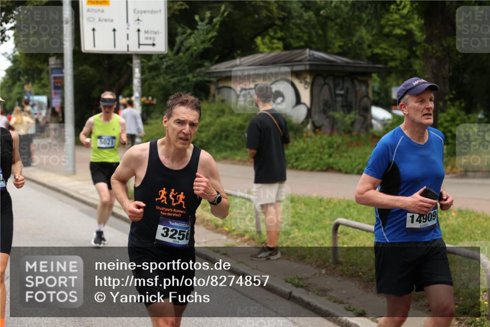 29.06.2025 - hella hamburg halbmarathon Yannick Fuchs http://msf.ph/oto/8274857 29.06.2025 10:49:20 20KM 1120, 1143, 1179, 1834, 2029, 2252, 2448, 2612, 3037, 3256, 4249, 4616, 4897, 5021, 5643, 6891, 7147, 7221, 7976, 8573, 8618, 8691, 10044, 10188, 10582, 11231, 11568, 12248, 12483, 12544, 12545, 13234, 13236, 13470, 14750, 14909, 15300, 15484, 15584, 15854, 15868, 15896, 16108, 16110, 16176, 16213, 16334, 16609, 17133, 17603, 17734, 17940, 18190, 18290, 19047 meine-sportfotos.de