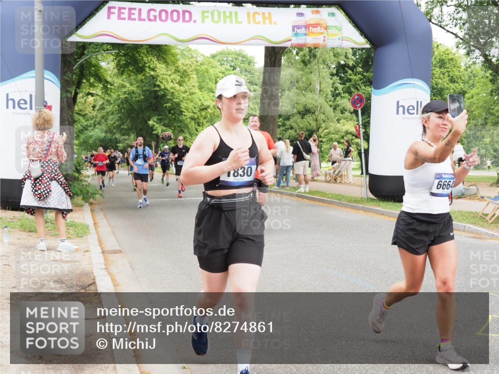 29.06.2025 - hella hamburg halbmarathon MichiJ http://msf.ph/oto/8274861 29.06.2025 10:56:39 Zwischen KM18-KM19 1745, 1766, 1830, 1850, 2359, 5191, 6664, 6871, 10297, 11525, 12457, 14617, 18343 meine-sportfotos.de