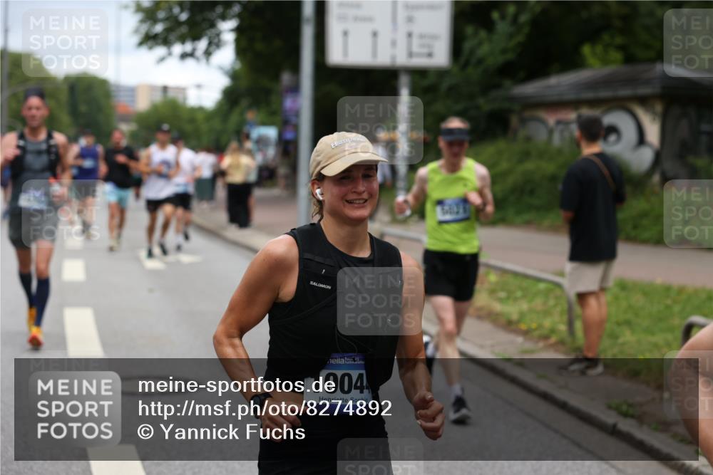 29.06.2025 - hella hamburg halbmarathon Yannick Fuchs http://msf.ph/oto/8274892 29.06.2025 10:49:20 20KM 1120, 1143, 1179, 1834, 2029, 2252, 2448, 2612, 3037, 3256, 4249, 4616, 4897, 5021, 5643, 6891, 7147, 7221, 7976, 8573, 8618, 8691, 10044, 10188, 10582, 11231, 11568, 12248, 12483, 12544, 12545, 13234, 13236, 13470, 14750, 14909, 15300, 15484, 15584, 15854, 15868, 15896, 16108, 16110, 16176, 16213, 16334, 16609, 17133, 17603, 17734, 17940, 18190, 18290, 19047 meine-sportfotos.de