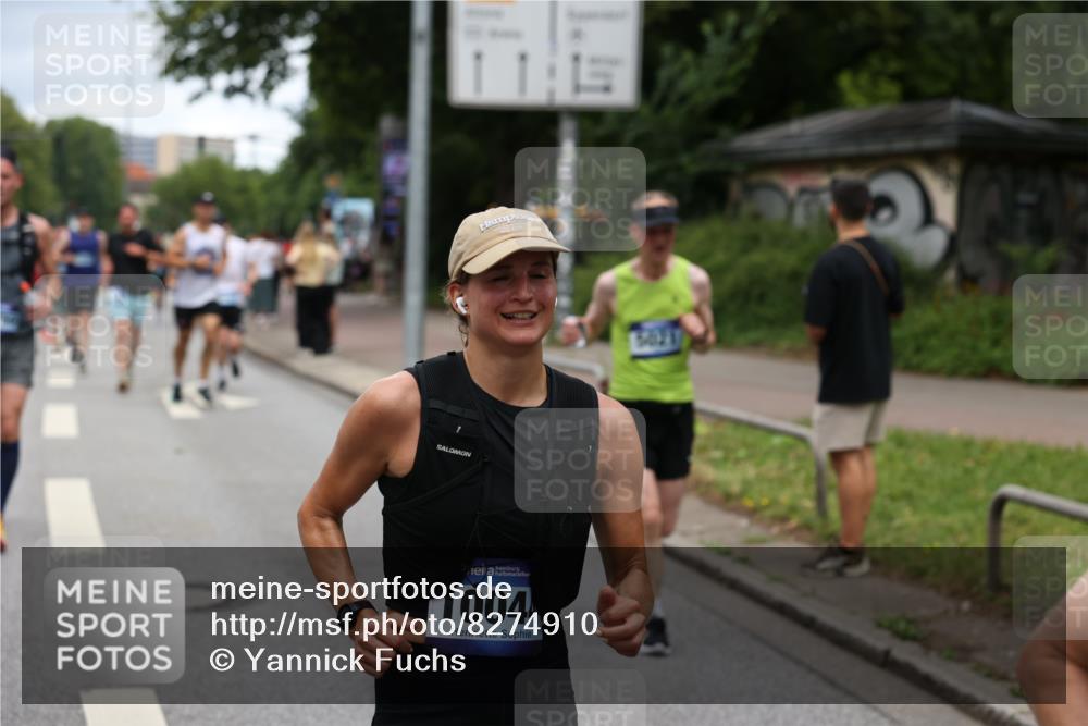 29.06.2025 - hella hamburg halbmarathon Yannick Fuchs http://msf.ph/oto/8274910 29.06.2025 10:49:20 20KM 1120, 1143, 1179, 1834, 2029, 2252, 2448, 2612, 3037, 3256, 4249, 4616, 4897, 5021, 5643, 6891, 7147, 7221, 7976, 8573, 8618, 8691, 10044, 10188, 10582, 11231, 11568, 12248, 12483, 12544, 12545, 13234, 13236, 13470, 14750, 14909, 15300, 15484, 15584, 15854, 15868, 15896, 16108, 16110, 16176, 16213, 16334, 16609, 17133, 17603, 17734, 17940, 18190, 18290, 19047 meine-sportfotos.de