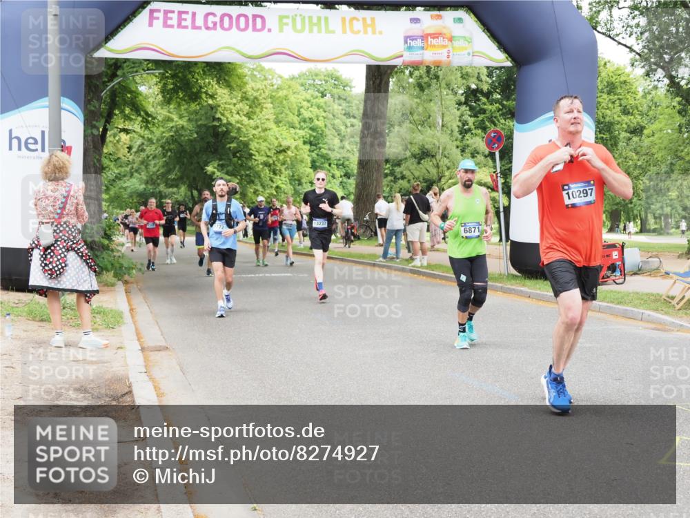 29.06.2025 - hella hamburg halbmarathon MichiJ http://msf.ph/oto/8274927 29.06.2025 10:56:41 Zwischen KM18-KM19 1745, 1766, 1830, 1850, 2359, 5191, 6664, 6871, 10297, 11525, 12457, 13237, 15772, 18343 meine-sportfotos.de
