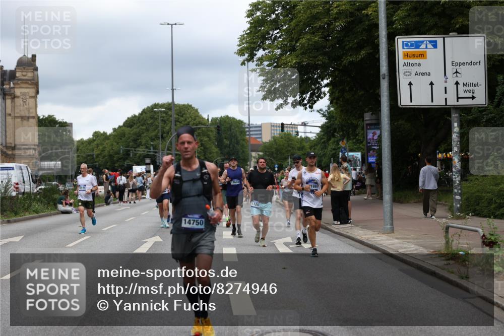 29.06.2025 - hella hamburg halbmarathon Yannick Fuchs http://msf.ph/oto/8274946 29.06.2025 10:49:21 20KM 1120, 1143, 1179, 1834, 2029, 2252, 2448, 2612, 3037, 3256, 4249, 4616, 4897, 5021, 5643, 6891, 7147, 7221, 7594, 7976, 8573, 8618, 8691, 10044, 10188, 10582, 11231, 12248, 12483, 12544, 12545, 13234, 13236, 13470, 14365, 14750, 14909, 15300, 15484, 15584, 15868, 15896, 16108, 16110, 16176, 16213, 16334, 16521, 16609, 17133, 17259, 17603, 17734, 17940, 18190, 18290, 19047 meine-sportfotos.de