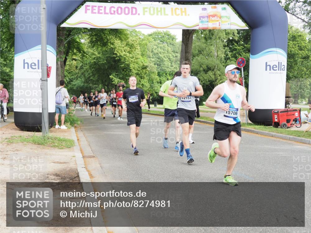 29.06.2025 - hella hamburg halbmarathon MichiJ http://msf.ph/oto/8274981 29.06.2025 10:31:33 Zwischen KM18-KM19 1735, 2415, 4080, 4318, 4425, 5477, 9114, 9534, 10099, 10493, 12153, 13897, 15706, 16338, 19229 meine-sportfotos.de