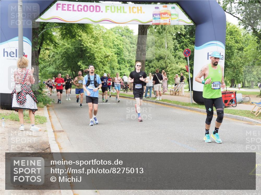 29.06.2025 - hella hamburg halbmarathon MichiJ http://msf.ph/oto/8275013 29.06.2025 10:56:42 Zwischen KM18-KM19 1745, 1766, 1830, 2359, 6664, 6871, 10297, 12457, 13237, 15772, 18343 meine-sportfotos.de