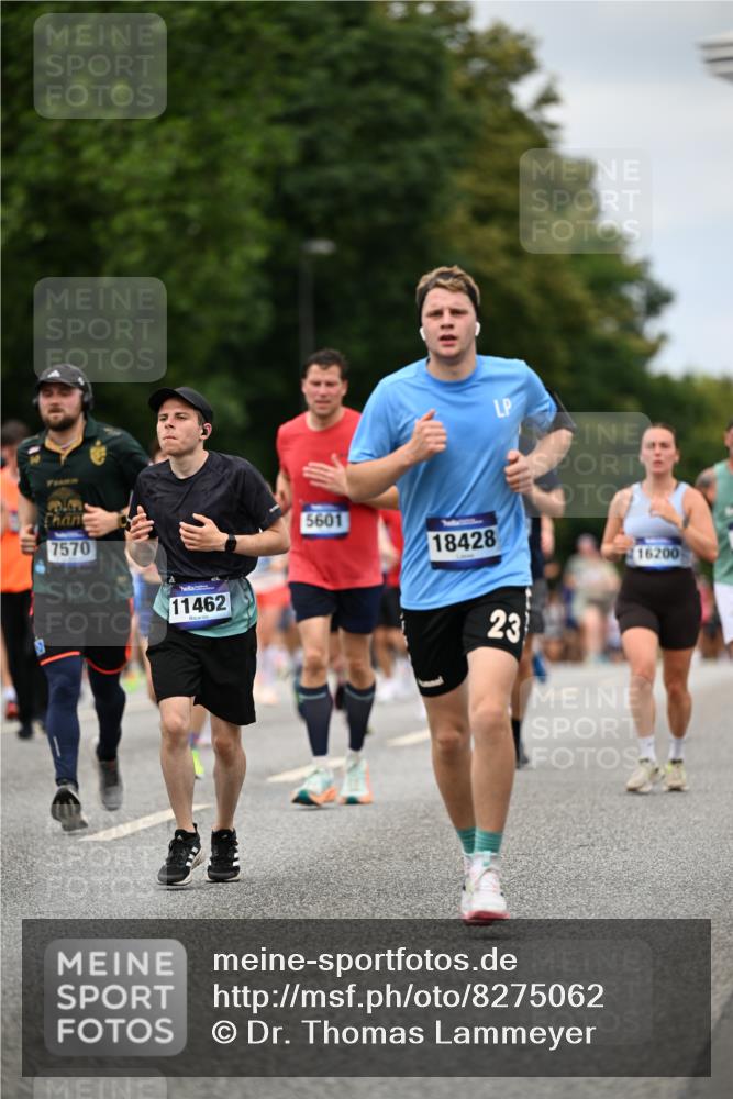 29.06.2025 - hella hamburg halbmarathon Dr. Thomas Lammeyer http://msf.ph/oto/8275062 29.06.2025 10:36:13 Kennedybrücke 1292, 1987, 2349, 2943, 3239, 3358, 3365, 3707, 3751, 3752, 3778, 4314, 4365, 4605, 4924, 5496, 5601, 5658, 5743, 6218, 7239, 7295, 7334, 7344, 7535, 7570, 7695, 7816, 7898, 8072, 8073, 8124, 8127, 8303, 8538, 8757, 9125, 9604, 10248, 10924, 11168, 11225, 11248, 11362 meine-sportfotos.de