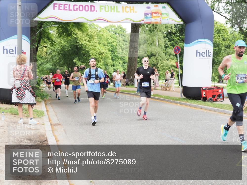 29.06.2025 - hella hamburg halbmarathon MichiJ http://msf.ph/oto/8275089 29.06.2025 10:56:42 Zwischen KM18-KM19 1745, 1766, 1830, 2359, 6664, 6871, 10297, 12457, 13237, 15772, 18343 meine-sportfotos.de