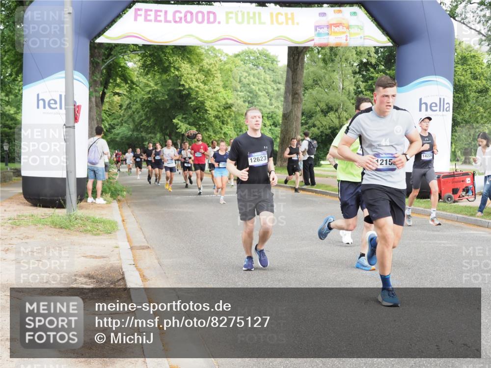 29.06.2025 - hella hamburg halbmarathon MichiJ http://msf.ph/oto/8275127 29.06.2025 10:31:34 Zwischen KM18-KM19 1735, 2415, 4318, 4425, 5477, 9114, 10099, 10493, 12153, 12623, 13897, 14226, 15706, 15851, 16338, 19229 meine-sportfotos.de