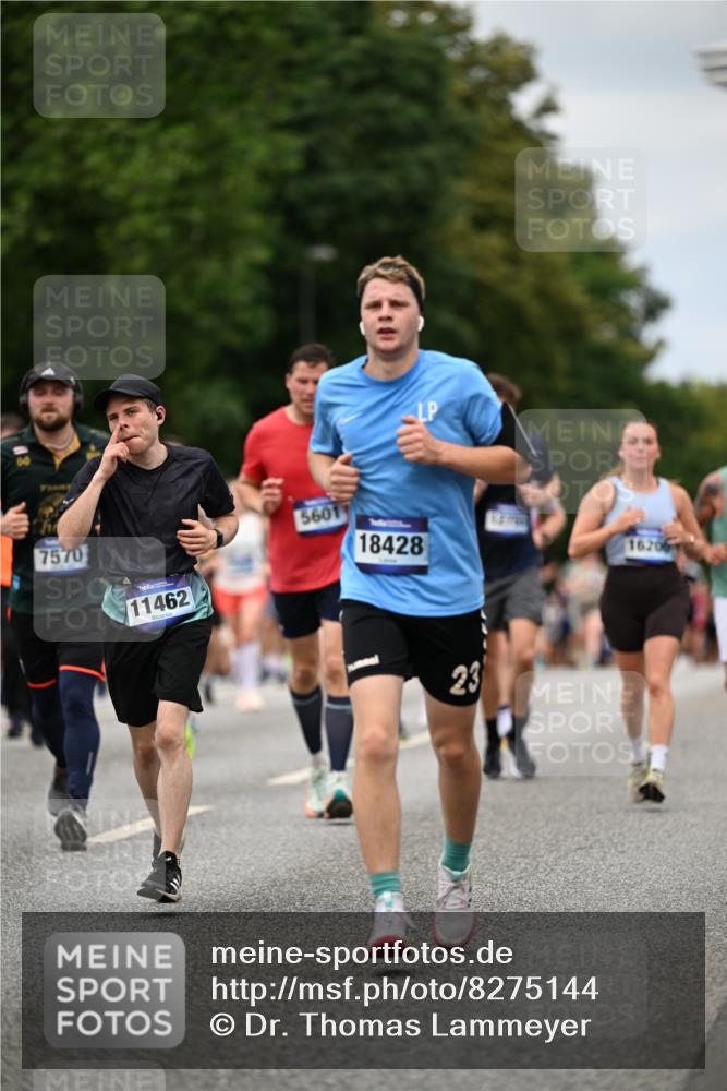 29.06.2025 - hella hamburg halbmarathon Dr. Thomas Lammeyer http://msf.ph/oto/8275144 29.06.2025 10:36:13 Kennedybrücke 1292, 1987, 2349, 2943, 3239, 3358, 3365, 3707, 3751, 3752, 3778, 4314, 4365, 4605, 4924, 5496, 5601, 5658, 5743, 6218, 7239, 7295, 7334, 7344, 7535, 7570, 7695, 7816, 7898, 8072, 8073, 8124, 8127, 8303, 8538, 8757, 9125, 9604, 10248, 10924, 11168, 11225, 11248, 11362 meine-sportfotos.de