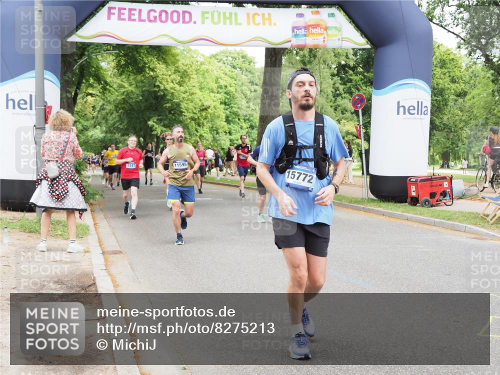 29.06.2025 - hella hamburg halbmarathon MichiJ http://msf.ph/oto/8275213 29.06.2025 10:56:45 Zwischen KM18-KM19 1830, 2359, 6871, 10297, 11595, 13237, 15038, 15772 meine-sportfotos.de