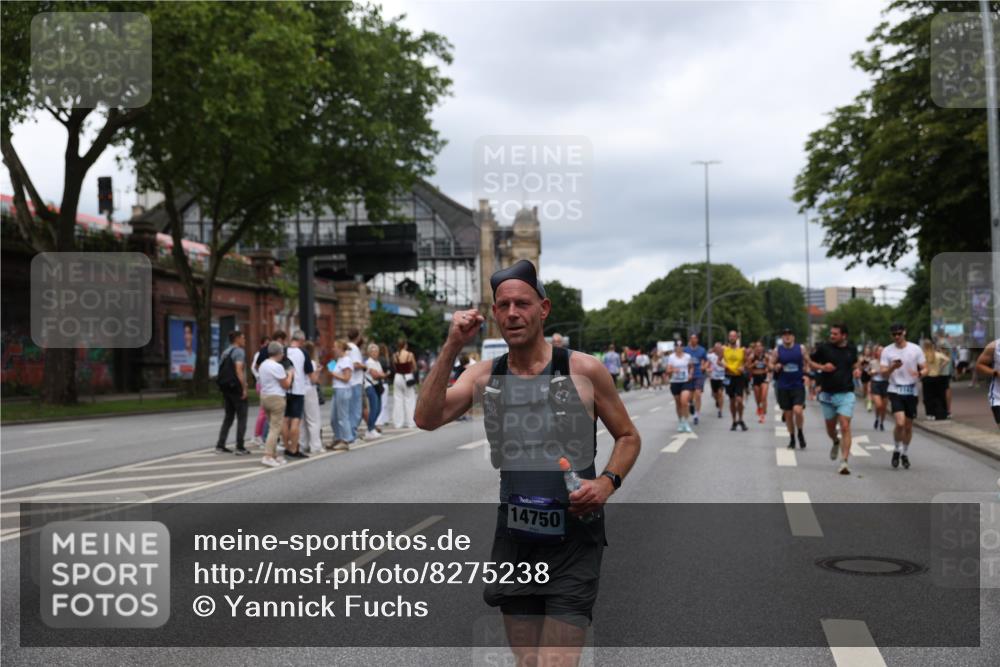 29.06.2025 - hella hamburg halbmarathon Yannick Fuchs http://msf.ph/oto/8275238 29.06.2025 10:49:22 20KM 1120, 1143, 1179, 1834, 2029, 2252, 2448, 2612, 3037, 3256, 4249, 4616, 4897, 5021, 5643, 6891, 7147, 7221, 7594, 7976, 8573, 8618, 8691, 10044, 10188, 10582, 11231, 12248, 12483, 12544, 12545, 13234, 13236, 13470, 14365, 14750, 14909, 15300, 15484, 15584, 15868, 15884, 15896, 16108, 16110, 16176, 16213, 16334, 16521, 16609, 17133, 17259, 17603, 17734, 17940, 18064, 18190, 18290, 19047 meine-sportfotos.de