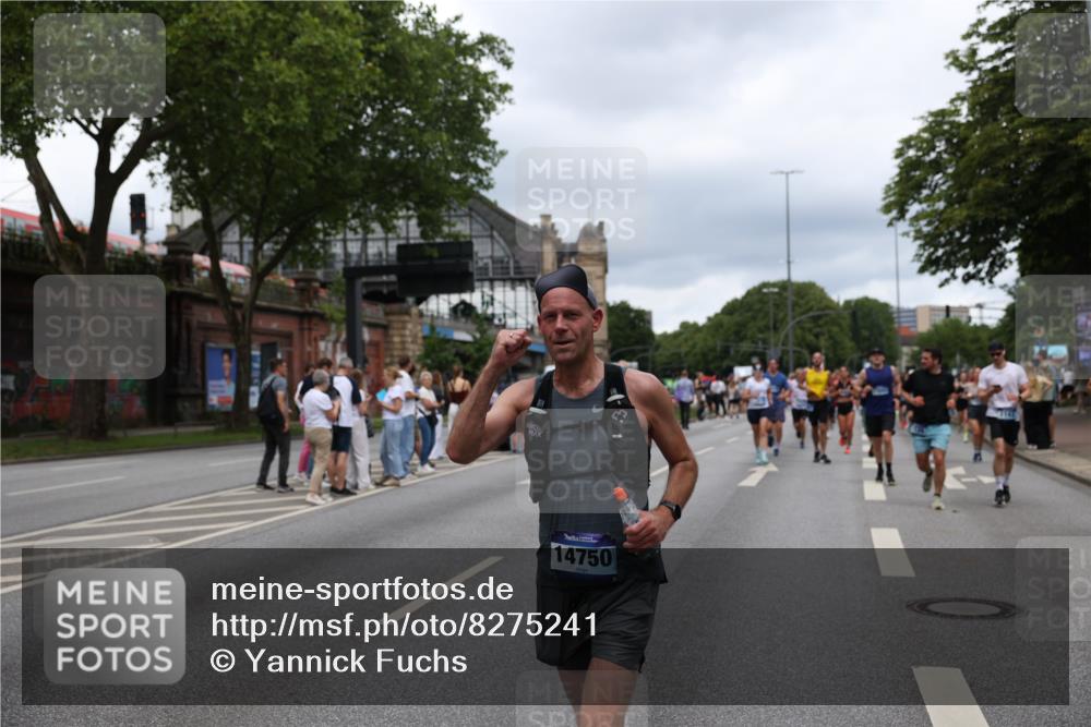 29.06.2025 - hella hamburg halbmarathon Yannick Fuchs http://msf.ph/oto/8275241 29.06.2025 10:49:22 20KM 1120, 1143, 1179, 1834, 2029, 2252, 2448, 2612, 3037, 3256, 4249, 4616, 4897, 5021, 5643, 6891, 7147, 7221, 7594, 7976, 8573, 8618, 8691, 10044, 10188, 10582, 11231, 12248, 12483, 12544, 12545, 13234, 13236, 13470, 14365, 14750, 14909, 15300, 15484, 15584, 15868, 15884, 15896, 16108, 16110, 16176, 16213, 16334, 16521, 16609, 17133, 17259, 17603, 17734, 17940, 18064, 18190, 18290, 19047 meine-sportfotos.de
