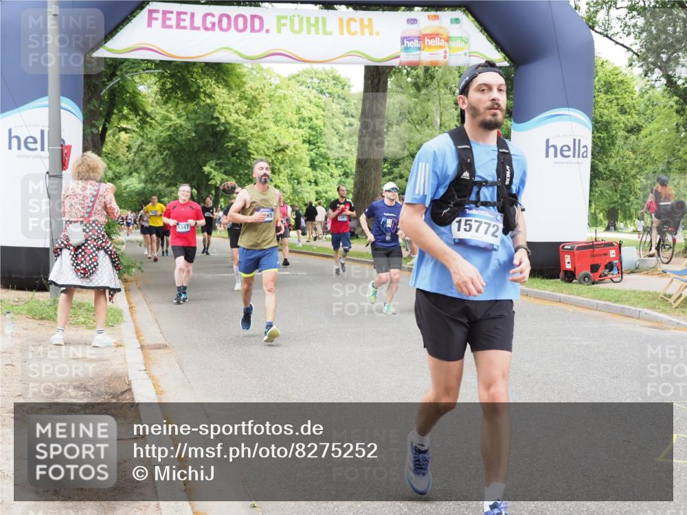 29.06.2025 - hella hamburg halbmarathon MichiJ http://msf.ph/oto/8275252 29.06.2025 10:56:45 Zwischen KM18-KM19 1830, 2359, 6871, 10297, 11595, 13237, 15038, 15772 meine-sportfotos.de