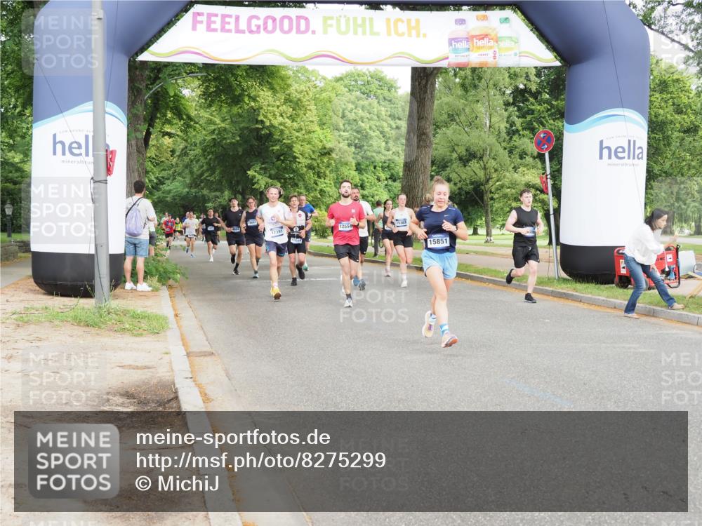 29.06.2025 - hella hamburg halbmarathon MichiJ http://msf.ph/oto/8275299 29.06.2025 10:31:36 Zwischen KM18-KM19 1735, 4318, 4425, 10493, 12153, 12554, 12623, 14226, 15706, 15851, 16338, 17391, 18689 meine-sportfotos.de