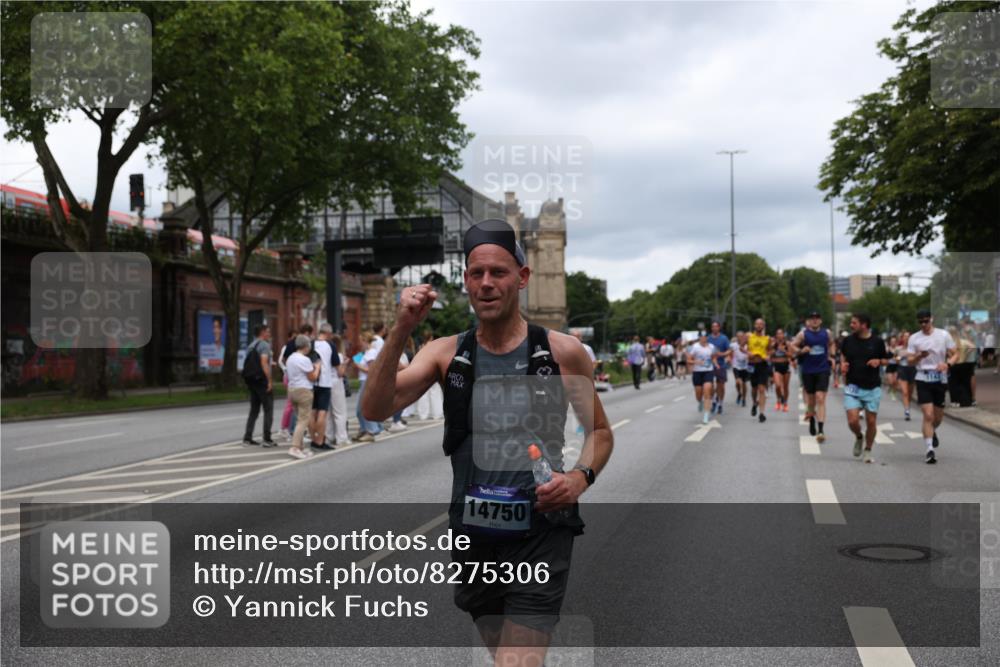 29.06.2025 - hella hamburg halbmarathon Yannick Fuchs http://msf.ph/oto/8275306 29.06.2025 10:49:23 20KM 1120, 1143, 1179, 1834, 2252, 2448, 2612, 3037, 3256, 4249, 4616, 4897, 5021, 5643, 6924, 7147, 7221, 7594, 7976, 8573, 8618, 8691, 10044, 10188, 10582, 11231, 12248, 12483, 12544, 12545, 13234, 13236, 13470, 14365, 14750, 14909, 15300, 15484, 15584, 15818, 15884, 15896, 16108, 16110, 16176, 16213, 16334, 16521, 16609, 17133, 17259, 17603, 17640, 17642, 17734, 17940, 18064, 18190, 18290, 19047 meine-sportfotos.de