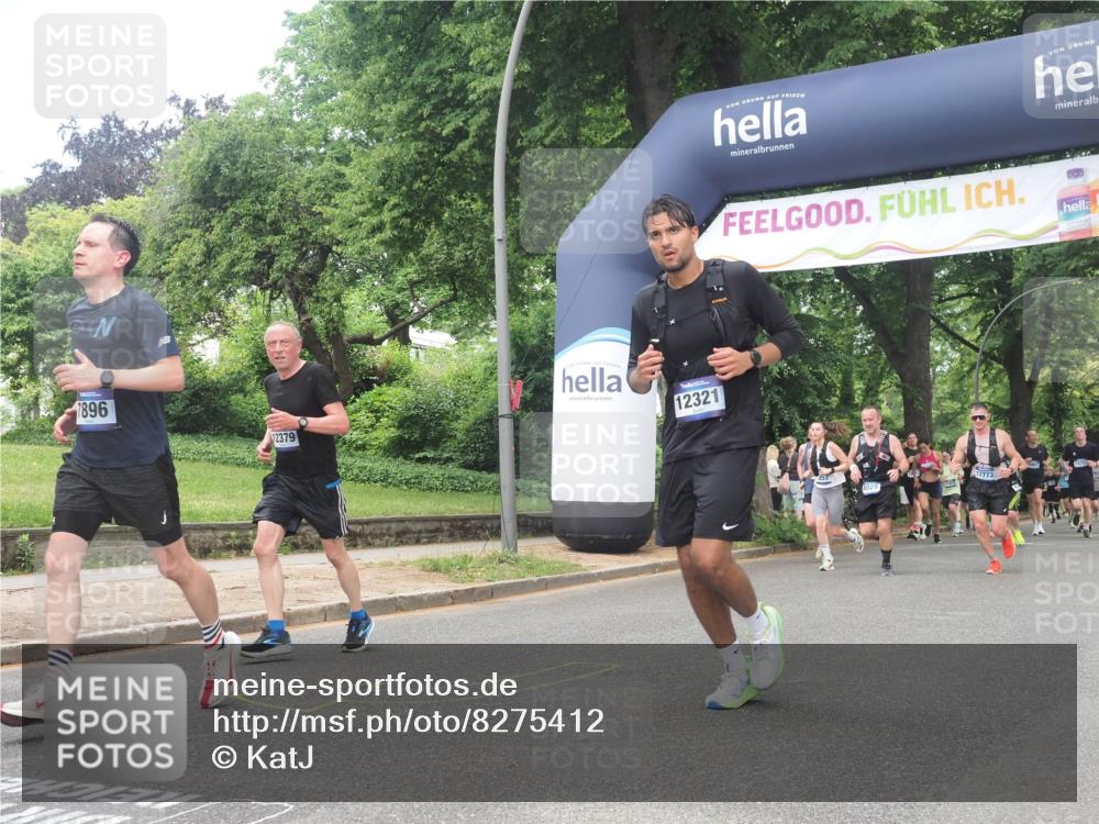29.06.2025 - hella hamburg halbmarathon KatJ http://msf.ph/oto/8275412 29.06.2025 10:40:13 Zwischen KM18-KM19 1258, 2208, 3715, 3952, 4029, 4065, 5378, 5638, 6481, 7896, 8273, 8651 meine-sportfotos.de