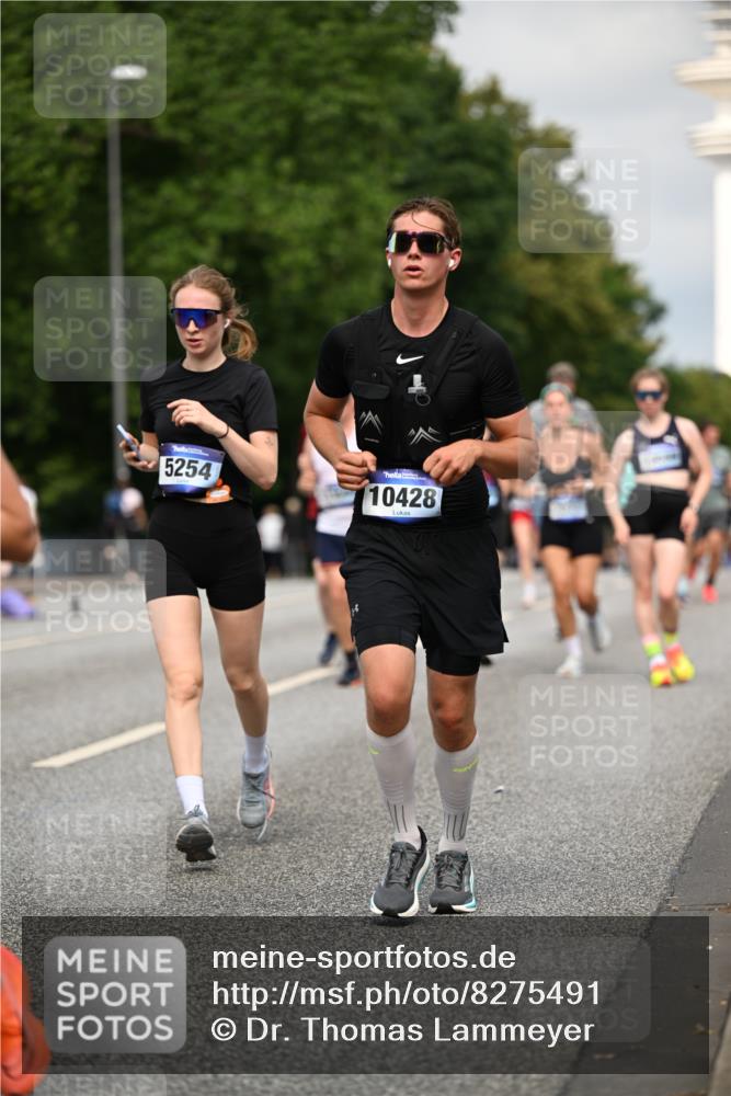 29.06.2025 - hella hamburg halbmarathon Dr. Thomas Lammeyer http://msf.ph/oto/8275491 29.06.2025 10:15:34 Kennedybrücke 1166, 1866, 1992, 2661, 4227, 5254, 5379, 5990, 5991, 7571, 8368, 9169, 9191, 10042, 10372, 10428, 11321 meine-sportfotos.de