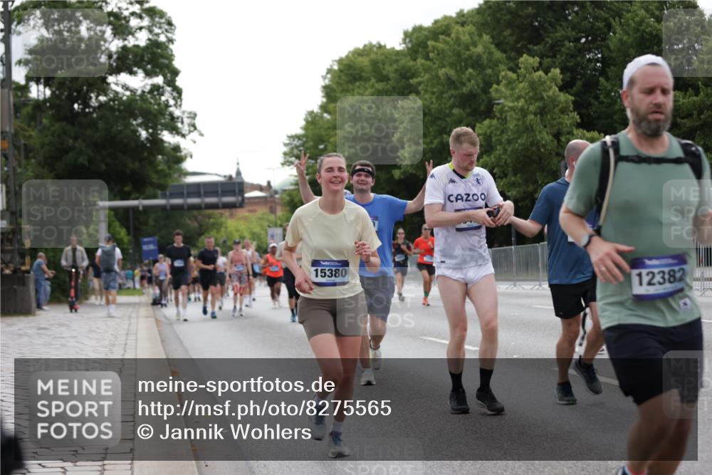 29.06.2025 - hella hamburg halbmarathon Jannik Wohlers http://msf.ph/oto/8275565 29.06.2025 10:34:24 Lombardsbrücke 1025, 2355, 3130, 3420, 4884, 5453, 6310, 6335, 6379, 6843, 7020, 7299, 7386, 7733, 8369, 8793, 9122, 9164, 9248, 9448, 9514, 10335, 10464, 10606, 10674, 11122, 11245, 11646, 12019, 12164, 12236, 12382, 12764, 13311, 13416, 13471, 13473, 14273, 14527, 15310, 15380, 15477, 15984, 16311, 16471, 17412, 18892 meine-sportfotos.de