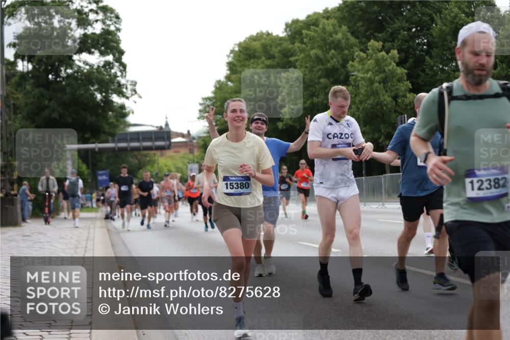 29.06.2025 - hella hamburg halbmarathon Jannik Wohlers http://msf.ph/oto/8275628 29.06.2025 10:34:24 Lombardsbrücke 1025, 2355, 3130, 3420, 4884, 5453, 6310, 6335, 6379, 6843, 7020, 7299, 7386, 7733, 8369, 8793, 9122, 9164, 9248, 9448, 9514, 10335, 10464, 10606, 10674, 11122, 11245, 11646, 12019, 12164, 12236, 12382, 12764, 13311, 13416, 13471, 13473, 14273, 14527, 15310, 15380, 15477, 15984, 16311, 16471, 17412, 18892 meine-sportfotos.de