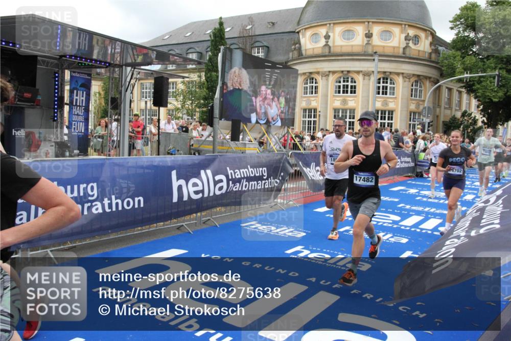 29.06.2025 - hella hamburg halbmarathon Michael Strokosch http://msf.ph/oto/8275638 29.06.2025 10:53:48 Ziel 1422, 2058, 2082, 2518, 5399, 5607, 6260, 6877, 7177, 8285, 8335, 9922, 10529, 10895, 11588, 11589, 11604, 14702, 14818, 15441, 15502, 16092, 17482, 17740, 18143, 18249, 18487, 18514, 18759 meine-sportfotos.de