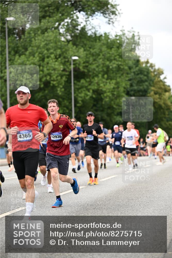 29.06.2025 - hella hamburg halbmarathon Dr. Thomas Lammeyer http://msf.ph/oto/8275715 29.06.2025 10:36:23 Kennedybrücke 1292, 1640, 1987, 2349, 2943, 3022, 3239, 3365, 3707, 3751, 3752, 3778, 4314, 4365, 4605, 4857, 4924, 5601, 5658, 5743, 5783, 5941, 6218, 6228, 6252, 6312, 6315, 7239, 7344, 7468, 7535, 7570, 7695, 8072, 8073, 8124, 8127, 8303, 8625, 9125, 9206, 9604, 10013, 10111, 10248, 10354, 10828, 10924, 11168, 11205, 11225, 11248, 11362 meine-sportfotos.de