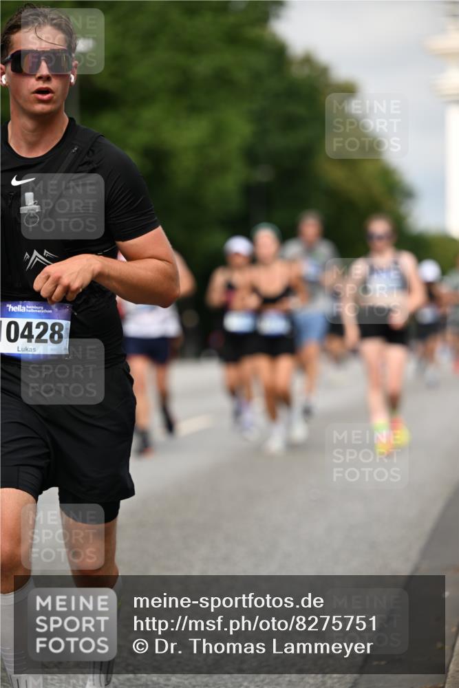 29.06.2025 - hella hamburg halbmarathon Dr. Thomas Lammeyer http://msf.ph/oto/8275751 29.06.2025 10:15:36 Kennedybrücke 1062, 1166, 1866, 1992, 2661, 4227, 5254, 5379, 5990, 5991, 7474, 7571, 8368, 9169, 9191, 10042, 10428, 11321 meine-sportfotos.de