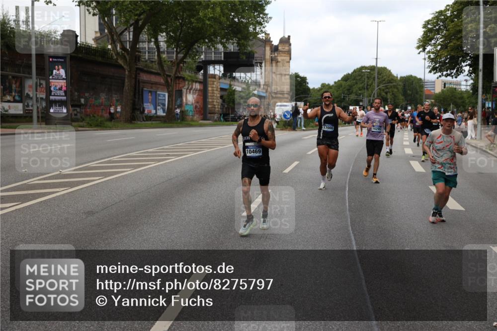 29.06.2025 - hella hamburg halbmarathon Yannick Fuchs http://msf.ph/oto/8275797 29.06.2025 10:37:16 20KM 1353, 1675, 1700, 1735, 2233, 2653, 4235, 5011, 5124, 5477, 7035, 7448, 7734, 7865, 9364, 9371, 9534, 9833, 10216, 10469, 11907, 12839, 14226, 14447, 14560, 14813, 15095, 15255, 15297, 15301, 15328, 15535, 15851, 16295, 16333, 16677, 17000, 17177, 17733, 17911, 18004, 18275, 18304, 18559, 18632, 18659, 18680, 18987 meine-sportfotos.de
