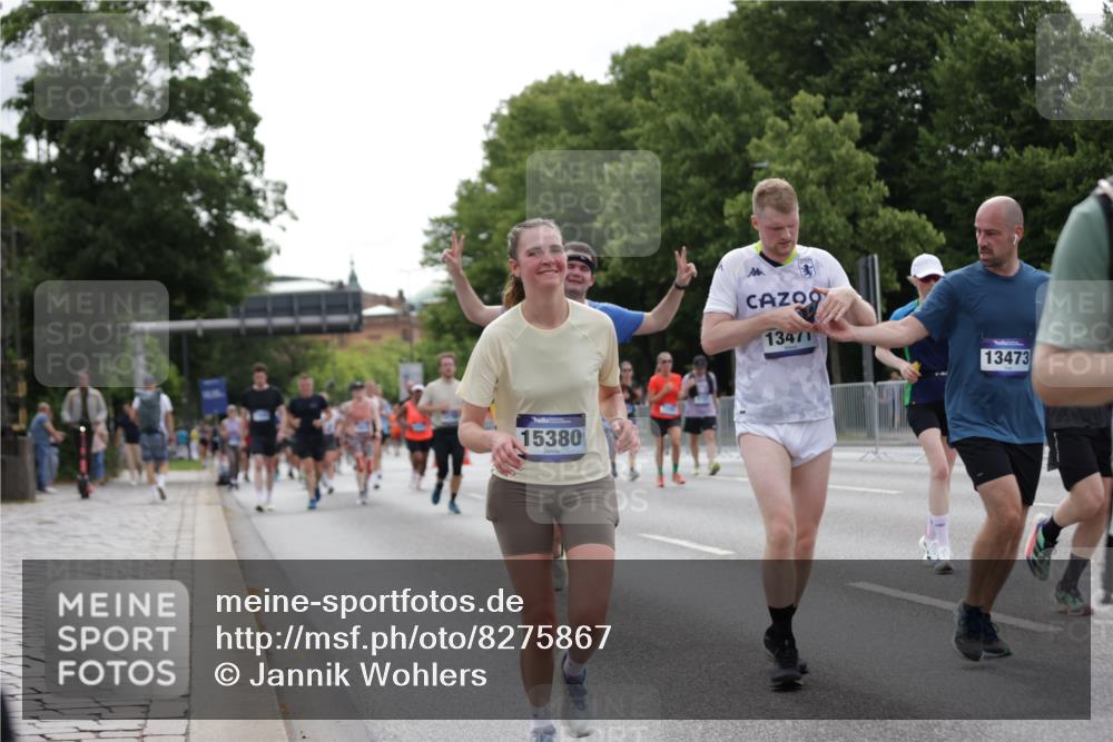 29.06.2025 - hella hamburg halbmarathon Jannik Wohlers http://msf.ph/oto/8275867 29.06.2025 10:34:24 Lombardsbrücke 1025, 2355, 3130, 3420, 4884, 5453, 6310, 6335, 6379, 6843, 7020, 7299, 7386, 7733, 8369, 8793, 9122, 9164, 9248, 9448, 9514, 10335, 10464, 10606, 10674, 11122, 11245, 11646, 12019, 12164, 12236, 12382, 12764, 13311, 13416, 13471, 13473, 14273, 14527, 15310, 15380, 15477, 15984, 16311, 16471, 17412, 18892 meine-sportfotos.de