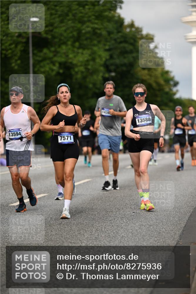 29.06.2025 - hella hamburg halbmarathon Dr. Thomas Lammeyer http://msf.ph/oto/8275936 29.06.2025 10:15:38 Kennedybrücke 1062, 1166, 1992, 2661, 4227, 5254, 5990, 5991, 7474, 7571, 8368, 9169, 9191, 10042, 10428 meine-sportfotos.de