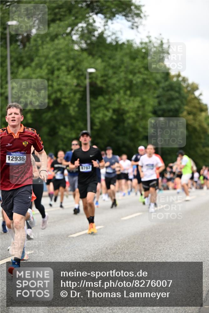 29.06.2025 - hella hamburg halbmarathon Dr. Thomas Lammeyer http://msf.ph/oto/8276007 29.06.2025 10:36:24 Kennedybrücke 1292, 1640, 1987, 2349, 2943, 3022, 3239, 3365, 3707, 3751, 3752, 3778, 4314, 4365, 4605, 4857, 4924, 5601, 5658, 5743, 5783, 5941, 6218, 6228, 6252, 6312, 6315, 7239, 7344, 7468, 7535, 7570, 7695, 8072, 8073, 8124, 8127, 8303, 8625, 9125, 9206, 9604, 10013, 10111, 10248, 10354, 10828, 10924, 11168, 11205, 11225, 11248, 11362 meine-sportfotos.de