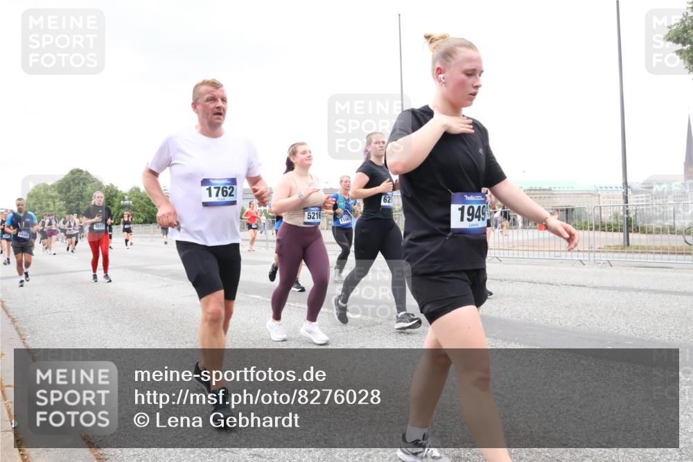 29.06.2025 - hella hamburg halbmarathon Lena Gebhardt http://msf.ph/oto/8276028 29.06.2025 10:54:41 Lombardsbrücke 14386, 4971, 1762, 5216, 11567, 62, 1949, 1198, 1762, 1822, 1949, 2084, 2244, 2532, 2566, 2586, 2632, 3002, 3364, 3761, 3795, 3857, 4191, 4192, 4720, 4971, 5157, 5185, 5216, 5309, 5392, 5500, 5514, 5727, 5882, 5933, 5993, 6023, 6279, 6839, 6982, 6987, 7498, 7670, 7874, 7946, 7986, 8012, 8186, 8801, 8803, 9130, 9521, 9596, 10207, 10331, 10471, 11033, 11226, 11287, 11354, 11567, 11569, 11785, 12240, 12268, 12270, 12930, 13272, 13283, 13944, 13945, 13979, 13980 meine-sportfotos.de