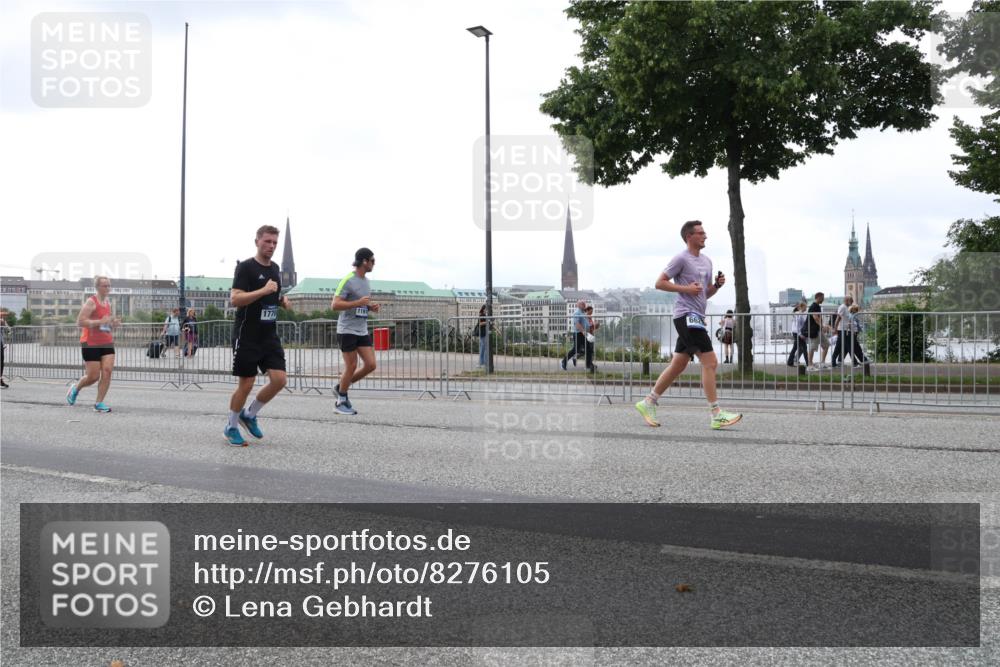 29.06.2025 - hella hamburg halbmarathon Lena Gebhardt http://msf.ph/oto/8276105 29.06.2025 10:46:26 Lombardsbrücke 1371, 1375, 1429, 1465, 1532, 1608, 1837, 1867, 1868, 2398, 2423, 2500, 2697, 2773, 2813, 2951, 3410, 3469, 3734, 4119, 4202, 4223, 4296, 4355, 4448, 4604, 5697, 5703, 5769, 5770, 5854, 5892, 6068, 6124, 6161, 6392, 7303, 7364, 7368, 7374, 7767, 7894, 7960, 7983, 8047, 8477, 8551, 8700, 9129, 9337, 9426, 9445, 9691, 10153, 10230, 11358, 11361, 11876, 11910, 12298, 12333, 12507, 12522, 13969, 14261, 15852, 16882, 16987 meine-sportfotos.de