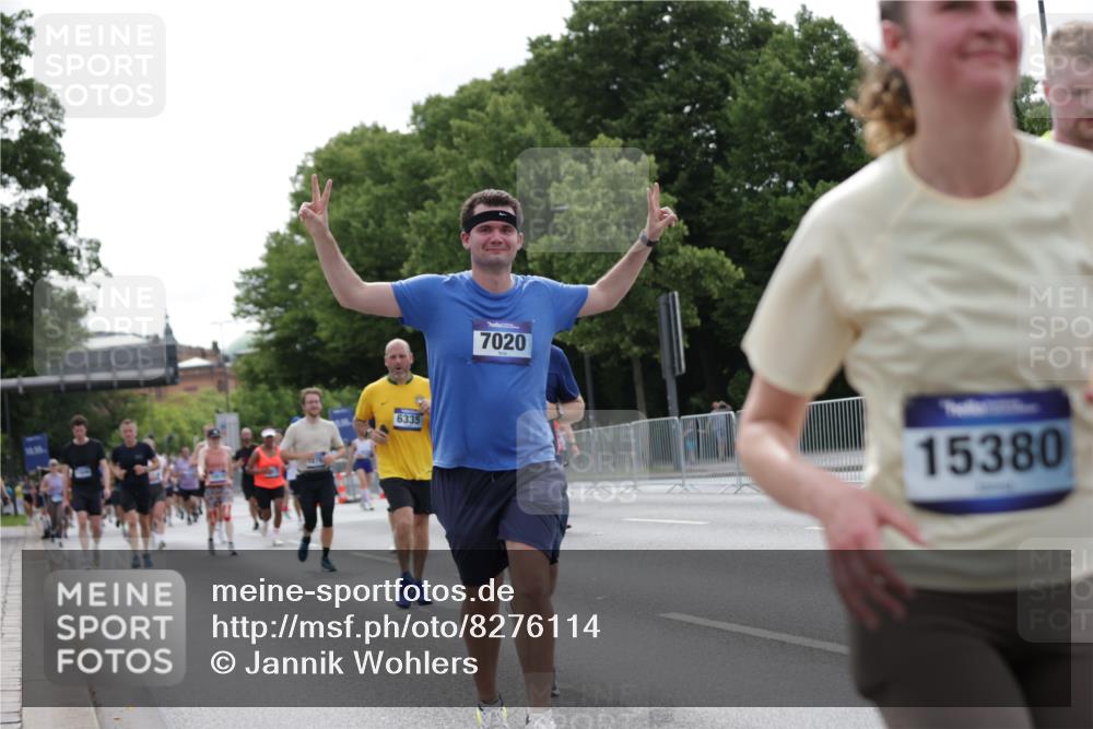 29.06.2025 - hella hamburg halbmarathon Jannik Wohlers http://msf.ph/oto/8276114 29.06.2025 10:34:25 Lombardsbrücke 1025, 2355, 3130, 3420, 4884, 5453, 6310, 6335, 6379, 6843, 7020, 7299, 7386, 8369, 8793, 9122, 9164, 9248, 9448, 9514, 10335, 10464, 10606, 11122, 11245, 11646, 12019, 12164, 12236, 12382, 12555, 12764, 13311, 13416, 13471, 13473, 14273, 14527, 15310, 15380, 15477, 15984, 16311, 16471, 17412, 18892 meine-sportfotos.de