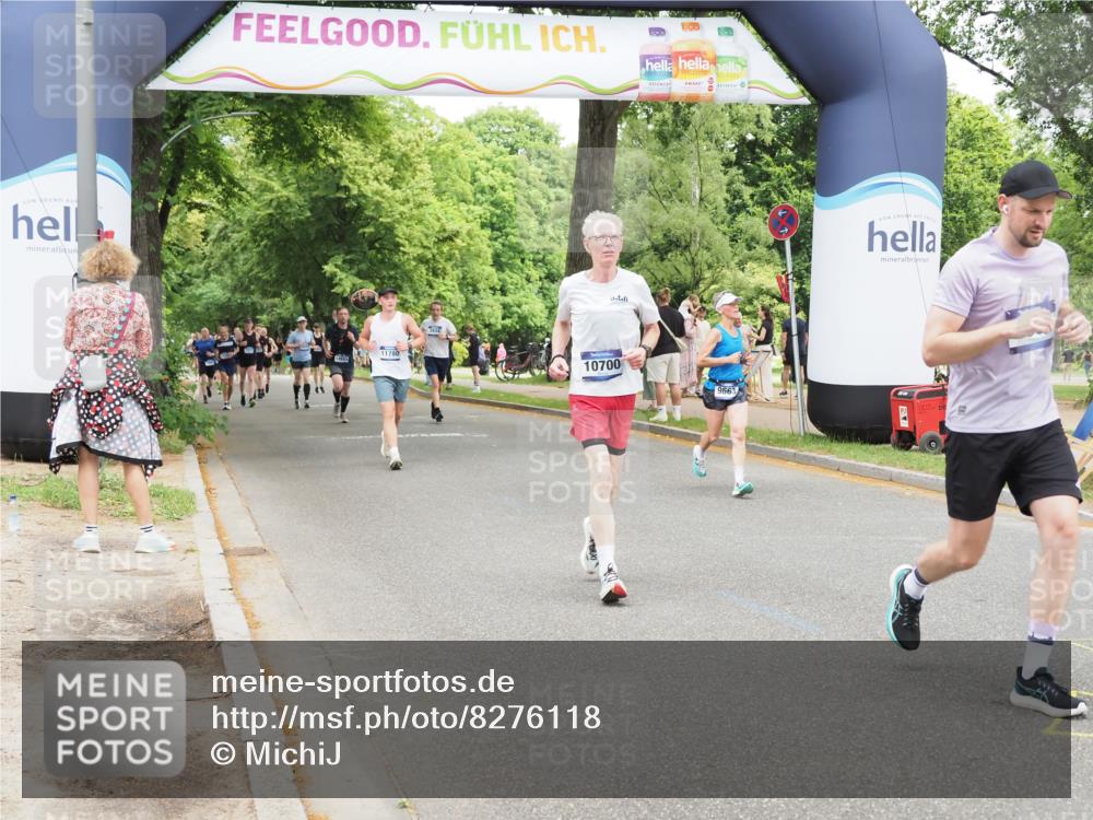 29.06.2025 - hella hamburg halbmarathon MichiJ http://msf.ph/oto/8276118 29.06.2025 10:56:59 Zwischen KM18-KM19 9338, 9663, 10700, 11780, 13475, 14540, 16255, 17708, 17806 meine-sportfotos.de
