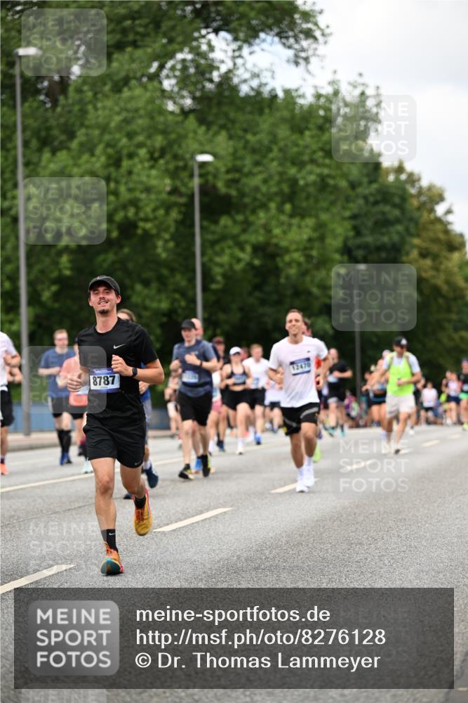29.06.2025 - hella hamburg halbmarathon Dr. Thomas Lammeyer http://msf.ph/oto/8276128 29.06.2025 10:36:25 Kennedybrücke 1292, 1640, 1987, 2349, 2943, 3022, 3239, 3365, 3707, 3751, 3752, 3778, 4314, 4365, 4605, 4857, 4924, 5601, 5658, 5743, 5783, 5941, 6218, 6228, 6252, 6312, 6315, 7239, 7344, 7468, 7535, 7570, 7695, 8072, 8073, 8124, 8127, 8303, 8625, 9125, 9206, 9604, 10013, 10111, 10248, 10354, 10828, 10924, 11168, 11205, 11225, 11248, 11362 meine-sportfotos.de