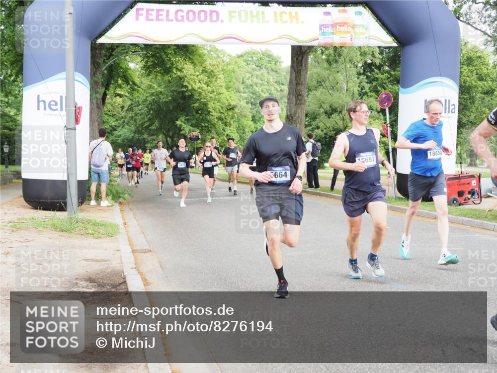 29.06.2025 - hella hamburg halbmarathon MichiJ http://msf.ph/oto/8276194 29.06.2025 10:31:41 Zwischen KM18-KM19 3928, 4425, 8664, 10669, 12554, 12623, 14226, 15383, 15851, 16697, 17251, 17391, 18650, 18689 meine-sportfotos.de