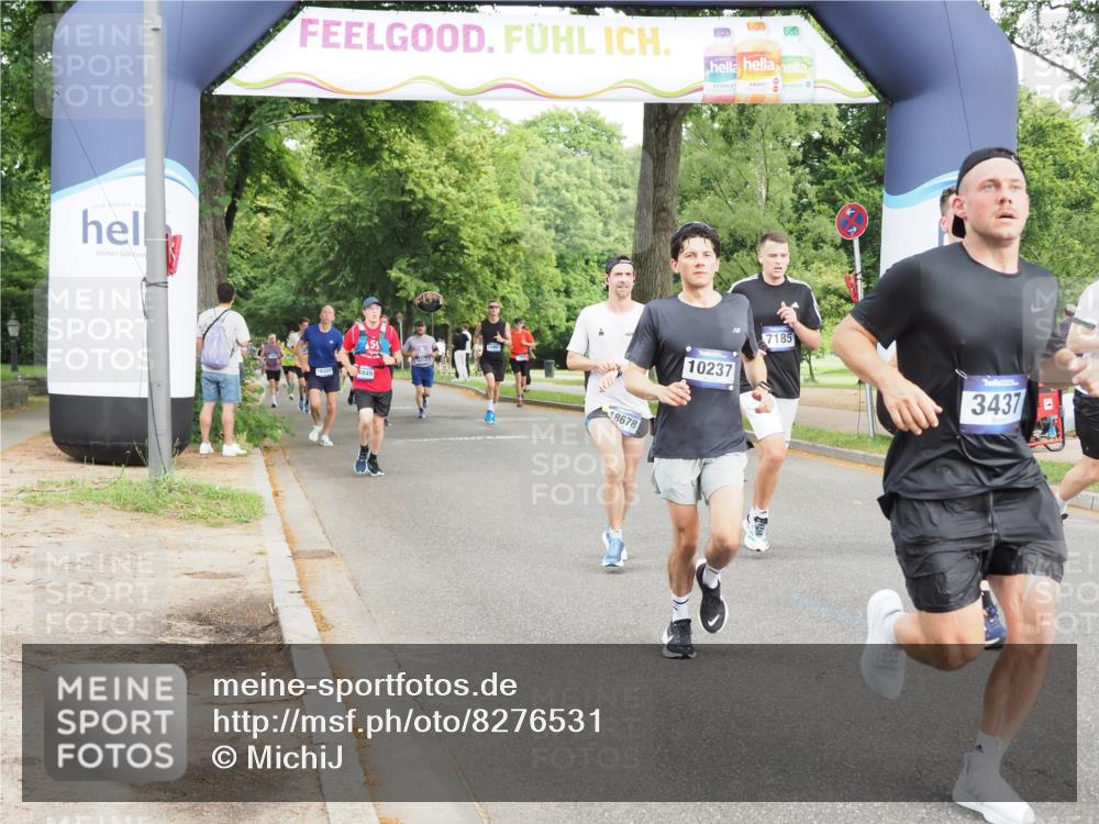 29.06.2025 - hella hamburg halbmarathon MichiJ http://msf.ph/oto/8276531 29.06.2025 10:31:46 Zwischen KM18-KM19 3437, 3928, 7185, 8664, 10237, 10669, 12723, 12776, 15383, 16697, 17251, 18650, 18678, 19038, 19051 meine-sportfotos.de