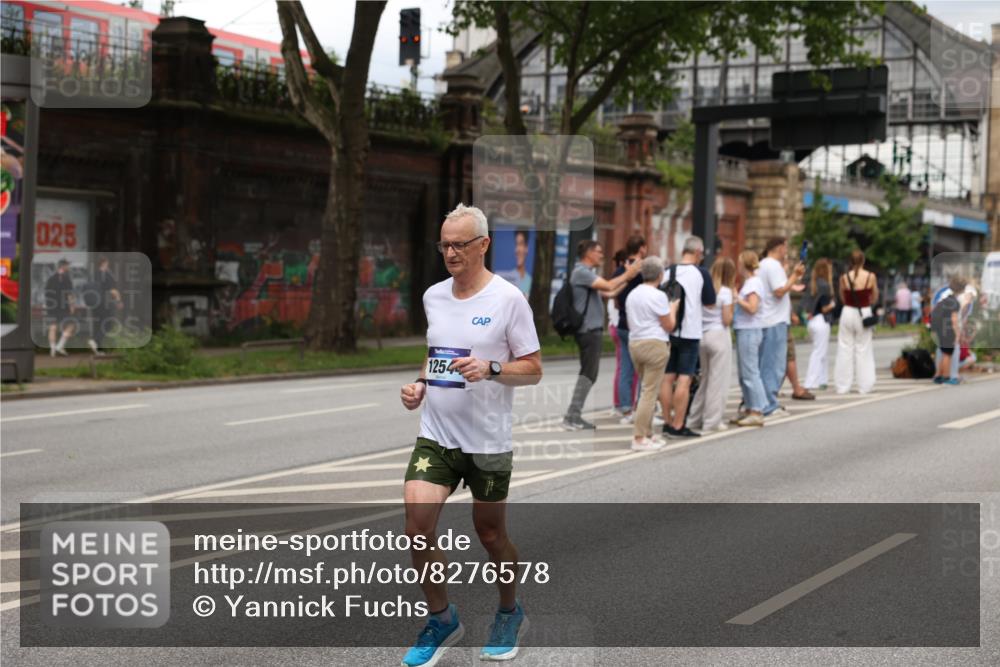 29.06.2025 - hella hamburg halbmarathon Yannick Fuchs http://msf.ph/oto/8276578 29.06.2025 10:49:27 20KM 1120, 1143, 1179, 1193, 1834, 2612, 3037, 3058, 3256, 3668, 4249, 4897, 5021, 5643, 5672, 6569, 6591, 6924, 7147, 7221, 7594, 7976, 8573, 8691, 10188, 10582, 11231, 12248, 12544, 12545, 13234, 13236, 13470, 14365, 14750, 14909, 15184, 15300, 15484, 15584, 15818, 15884, 16108, 16176, 16213, 16334, 16521, 16609, 17133, 17259, 17603, 17640, 17642, 17734, 17940, 18064, 18190, 18290, 19047 meine-sportfotos.de