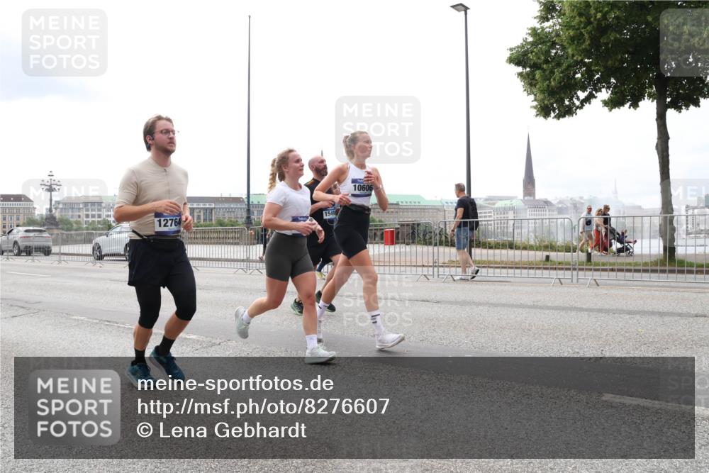 29.06.2025 - hella hamburg halbmarathon Lena Gebhardt http://msf.ph/oto/8276607 29.06.2025 10:35:03 Lombardsbrücke 12764, 154, 10606, 1025, 1284, 1497, 1717, 1849, 2198, 2355, 2376, 2751, 3130, 3409, 3420, 3828, 3958, 4564, 4884, 5027, 5453, 5531, 6029, 6189, 6310, 6335, 6379, 6397, 6471, 6803, 6843, 7020, 7267, 7299, 7386, 7733, 7927, 8296, 8369, 8793, 9122, 9164, 9248, 9448, 9514, 10335, 10358, 10464, 10531, 10606, 10674, 11122, 11233, 11245, 11320, 11359, 11565, 11646, 11886, 12019, 12062, 12164, 12236, 12382, 12764, 15477, 16311 meine-sportfotos.de