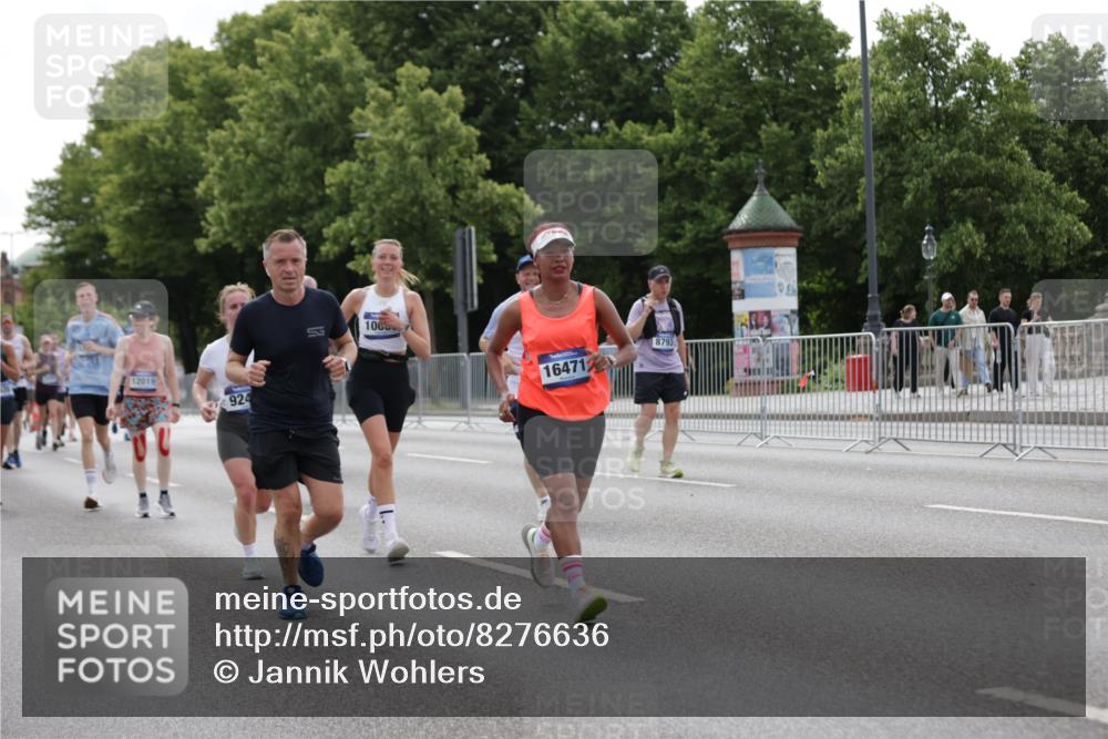 29.06.2025 - hella hamburg halbmarathon Jannik Wohlers http://msf.ph/oto/8276636 29.06.2025 10:34:32 Lombardsbrücke 1284, 1849, 2355, 3130, 3409, 4884, 6310, 6335, 6379, 6397, 7020, 7299, 8369, 8793, 9122, 9248, 10358, 10464, 10606, 11122, 11646, 12019, 12236, 12382, 12555, 12764, 13416, 13471, 13473, 13623, 13829, 14273, 14527, 15226, 15380, 15488, 15732, 15984, 16471, 16778, 17344 meine-sportfotos.de