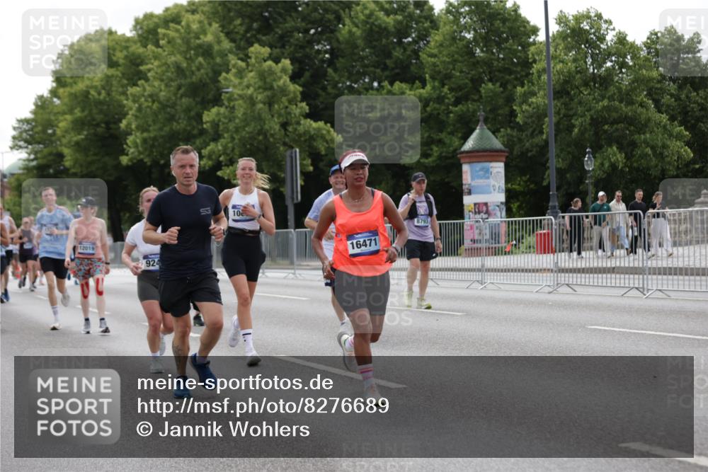 29.06.2025 - hella hamburg halbmarathon Jannik Wohlers http://msf.ph/oto/8276689 29.06.2025 10:34:32 Lombardsbrücke 1284, 1849, 2355, 3130, 3409, 4884, 6310, 6335, 6379, 6397, 7020, 7299, 8369, 8793, 9122, 9248, 10358, 10464, 10606, 11122, 11646, 12019, 12236, 12382, 12555, 12764, 13416, 13471, 13473, 13623, 13829, 14273, 14527, 15226, 15380, 15488, 15732, 15984, 16471, 16778, 17344 meine-sportfotos.de
