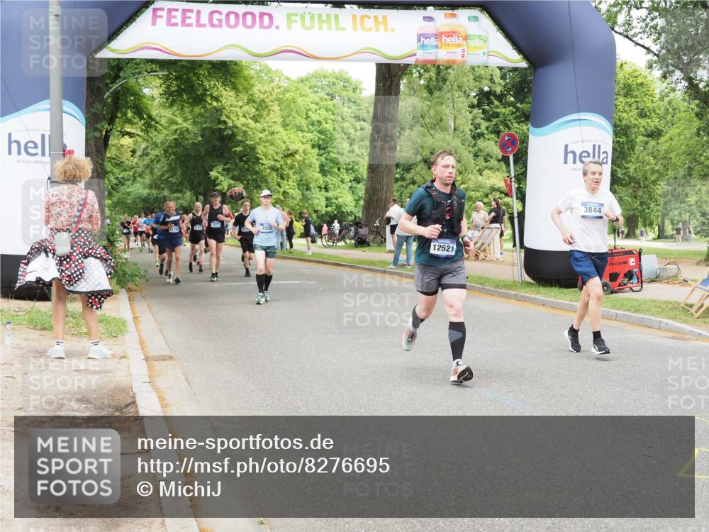 29.06.2025 - hella hamburg halbmarathon MichiJ http://msf.ph/oto/8276695 29.06.2025 10:57:03 Zwischen KM18-KM19 3844, 9663, 10700, 11780, 12521 meine-sportfotos.de