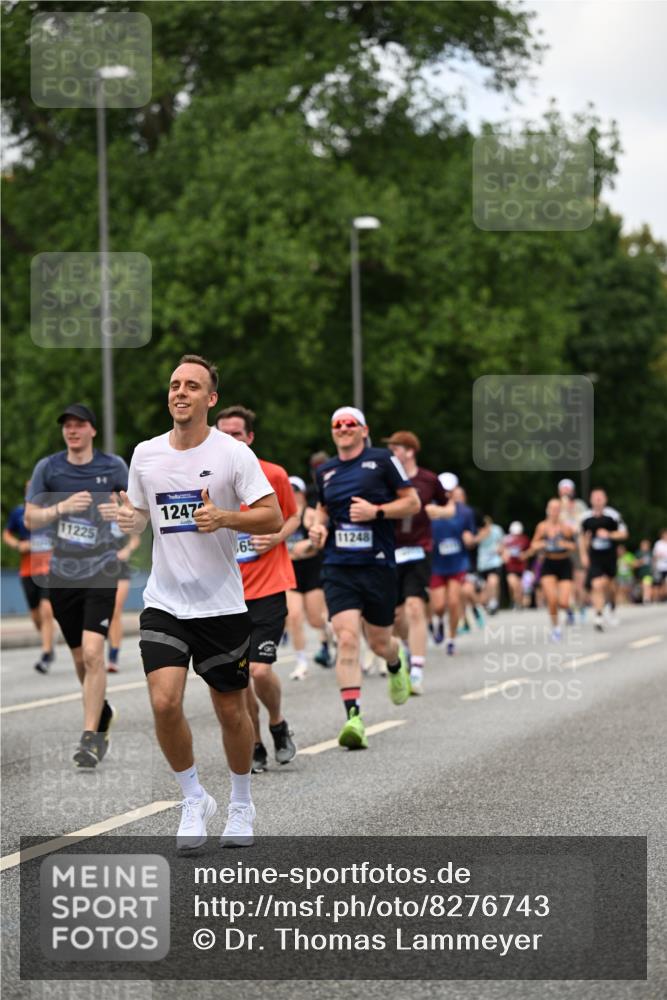 29.06.2025 - hella hamburg halbmarathon Dr. Thomas Lammeyer http://msf.ph/oto/8276743 29.06.2025 10:36:28 Kennedybrücke 1292, 1640, 1987, 2268, 2349, 2943, 3022, 3239, 3365, 3707, 3751, 3752, 3778, 4314, 4365, 4605, 4857, 5601, 5658, 5743, 5783, 5871, 5941, 6218, 6228, 6252, 6312, 6315, 6642, 7239, 7344, 7387, 7468, 7535, 7570, 7695, 8072, 8073, 8124, 8127, 8303, 8625, 9125, 9188, 9206, 10013, 10111, 10248, 10354, 10828, 10924, 11168, 11205, 11225, 11248, 11362 meine-sportfotos.de