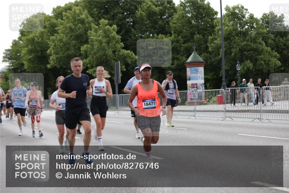 29.06.2025 - hella hamburg halbmarathon Jannik Wohlers http://msf.ph/oto/8276746 29.06.2025 10:34:32 Lombardsbrücke 1284, 1849, 2355, 3130, 3409, 4884, 6310, 6335, 6379, 6397, 7020, 7299, 8369, 8793, 9122, 9248, 10358, 10464, 10606, 11122, 11646, 12019, 12236, 12382, 12555, 12764, 13416, 13471, 13473, 13623, 13829, 14273, 14527, 15226, 15380, 15488, 15732, 15984, 16471, 16778, 17344 meine-sportfotos.de