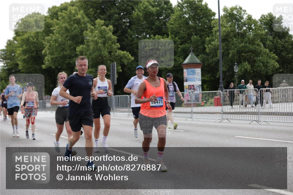 29.06.2025 - hella hamburg halbmarathon Jannik Wohlers http://msf.ph/oto/8276887 29.06.2025 10:34:32 Lombardsbrücke 1284, 1849, 2355, 3130, 3409, 4884, 6310, 6335, 6379, 6397, 7020, 7299, 8369, 8793, 9122, 9248, 10358, 10464, 10606, 11122, 11646, 12019, 12236, 12382, 12555, 12764, 13416, 13471, 13473, 13623, 13829, 14273, 14527, 15226, 15380, 15488, 15732, 15984, 16471, 16778, 17344 meine-sportfotos.de