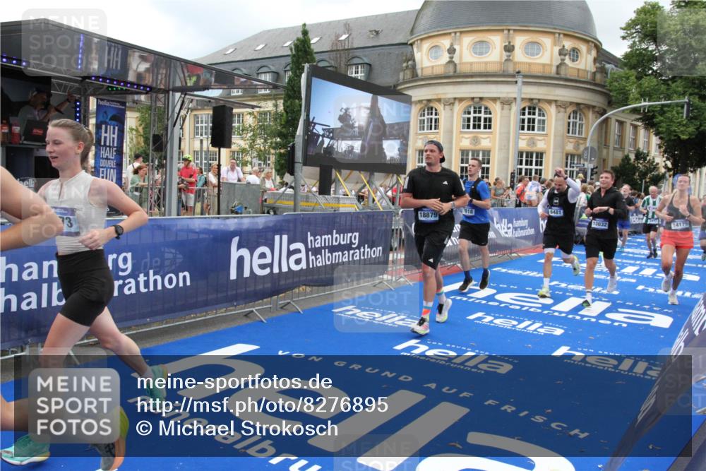 29.06.2025 - hella hamburg halbmarathon Michael Strokosch http://msf.ph/oto/8276895 29.06.2025 10:54:01 Ziel 1151, 1815, 2432, 3096, 6356, 6374, 6481, 7395, 7918, 7973, 8394, 11789, 13032, 13869, 14175, 16477, 17348, 18308, 18831, 18879 meine-sportfotos.de
