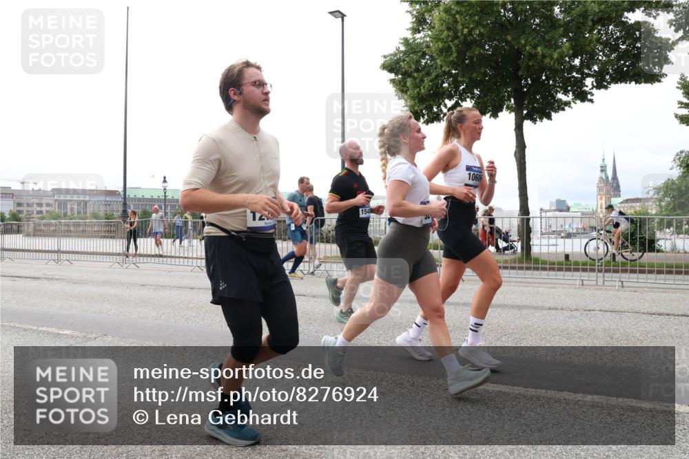 29.06.2025 - hella hamburg halbmarathon Lena Gebhardt http://msf.ph/oto/8276924 29.06.2025 10:35:04 Lombardsbrücke 1548, 10606, 1025, 1284, 1497, 1717, 1849, 2198, 2355, 2376, 2751, 3130, 3409, 3420, 3828, 3958, 4564, 4884, 5027, 5453, 5531, 6029, 6189, 6310, 6335, 6379, 6397, 6471, 6803, 6843, 6859, 7020, 7267, 7299, 7386, 7733, 7927, 8296, 8369, 8793, 9122, 9164, 9248, 9448, 9514, 10335, 10358, 10464, 10531, 10606, 10674, 11122, 11233, 11245, 11320, 11359, 11565, 11646, 11886, 12019, 12062, 12164, 12236, 12326, 12382, 12764, 15477, 16311 meine-sportfotos.de