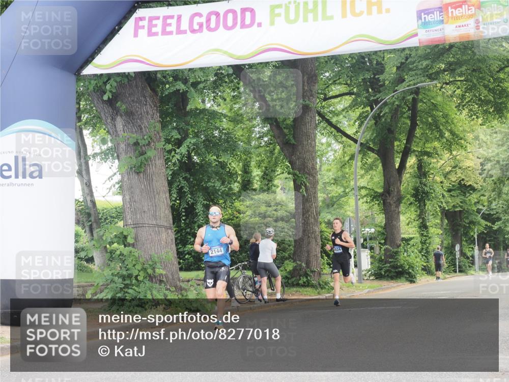 29.06.2025 - hella hamburg halbmarathon KatJ http://msf.ph/oto/8277018 29.06.2025 10:09:54 Zwischen KM18-KM19 53, 6380 meine-sportfotos.de