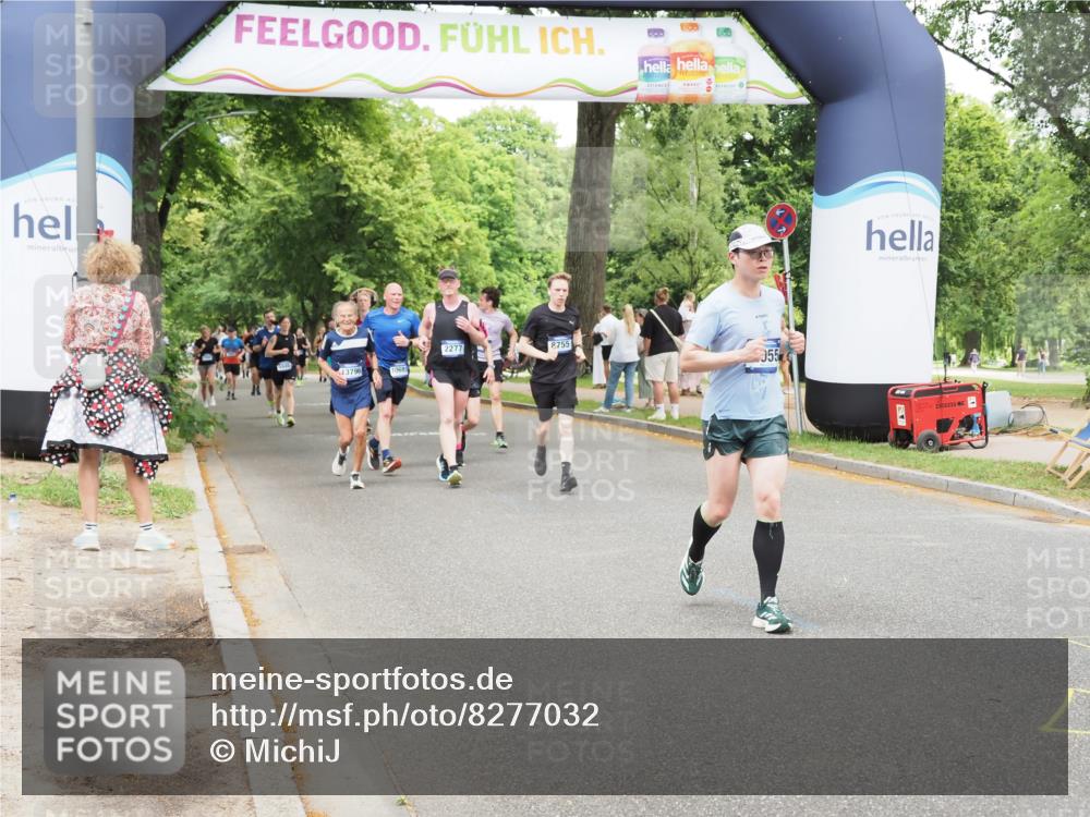 29.06.2025 - hella hamburg halbmarathon MichiJ http://msf.ph/oto/8277032 29.06.2025 10:57:07 Zwischen KM18-KM19 2055, 3844, 8755, 10685, 11271, 11780, 12521, 13796, 14404 meine-sportfotos.de