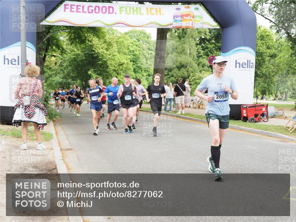 29.06.2025 - hella hamburg halbmarathon MichiJ http://msf.ph/oto/8277062 29.06.2025 10:57:07 Zwischen KM18-KM19 2055, 3844, 8755, 10685, 11271, 11780, 12521, 13796, 14404 meine-sportfotos.de