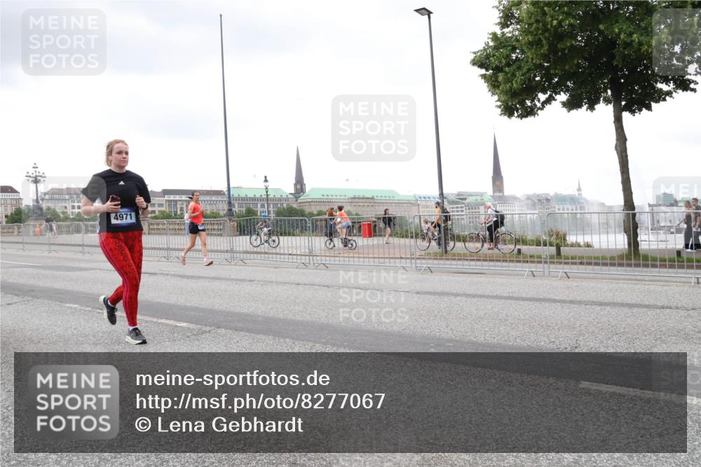 29.06.2025 - hella hamburg halbmarathon Lena Gebhardt http://msf.ph/oto/8277067 29.06.2025 10:54:44 Lombardsbrücke 4971, 1198, 1762, 1822, 1949, 2084, 2244, 2532, 2566, 2586, 2632, 3002, 3364, 3761, 3795, 3857, 4191, 4192, 4720, 4971, 5157, 5185, 5216, 5309, 5392, 5500, 5727, 5882, 5933, 5993, 6023, 6279, 6839, 6982, 7498, 7670, 7946, 7986, 8012, 8186, 8801, 8803, 9130, 9521, 9596, 10109, 10331, 10471, 10686, 11033, 11226, 11287, 11354, 11567, 11569, 12240, 12268, 12270, 12930, 13272, 13283, 13944, 13945, 13979, 13980 meine-sportfotos.de